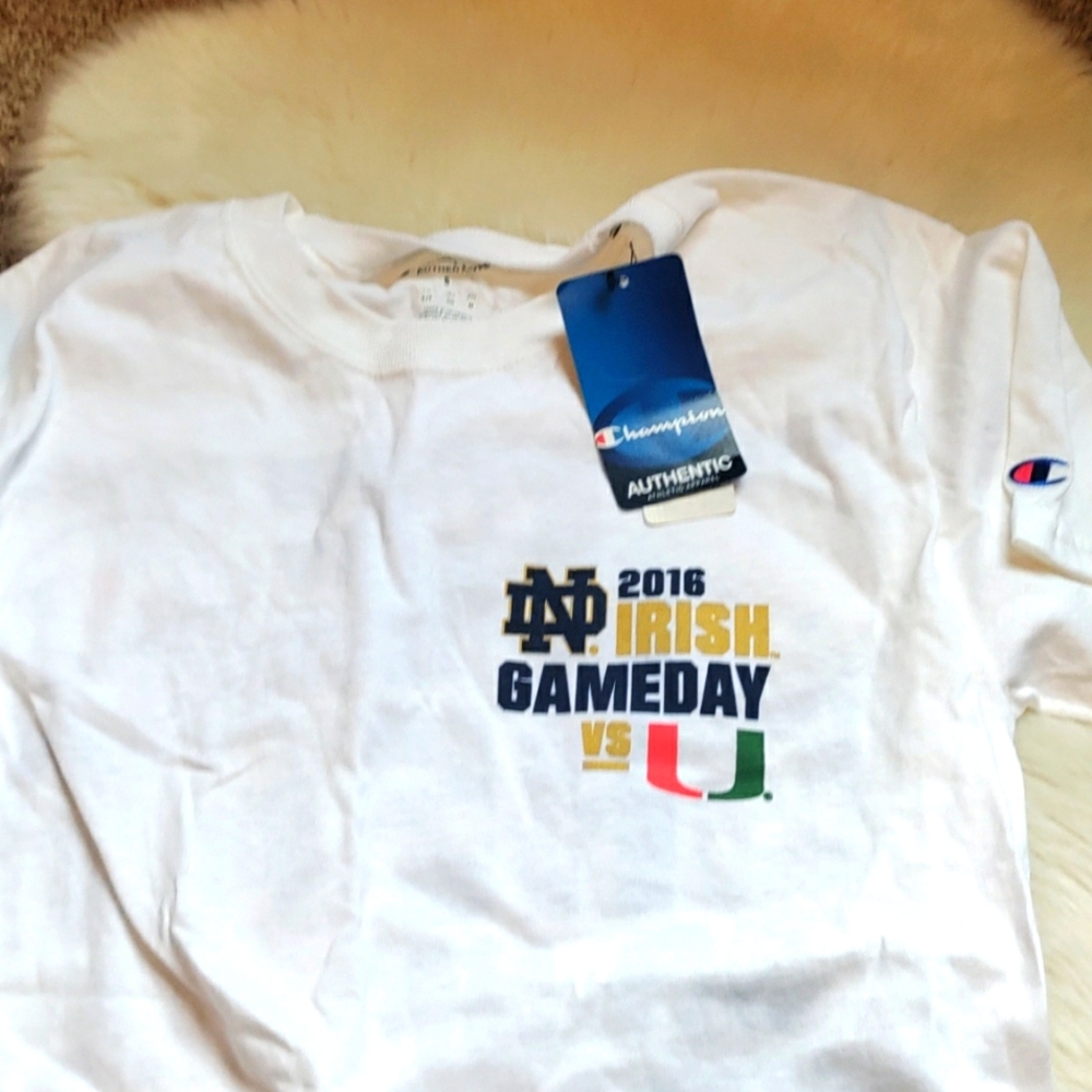 Champion College nortre same football tee S NWT